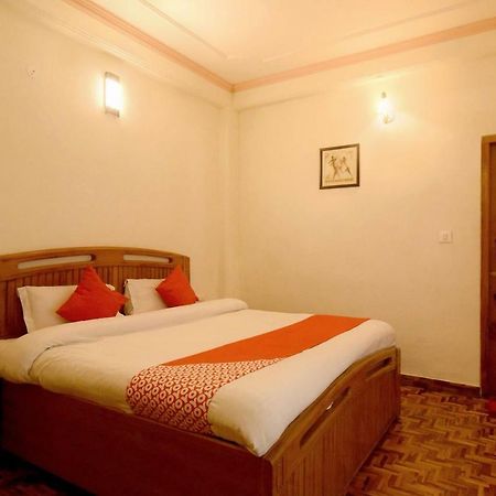 Oyo 7138 Acharya Cottage Manāli Exterior foto