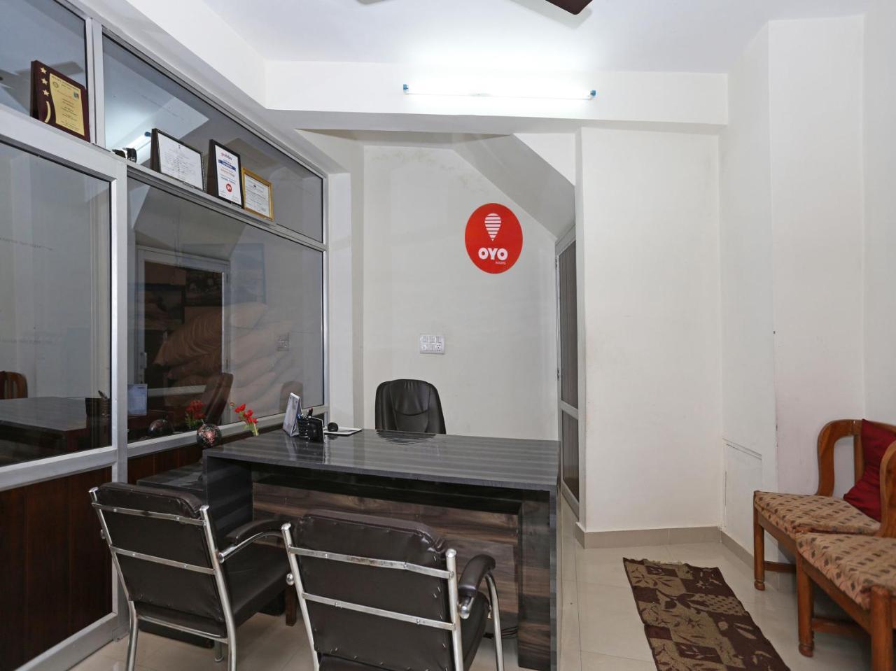 Oyo 7138 Acharya Cottage Manāli Exterior foto