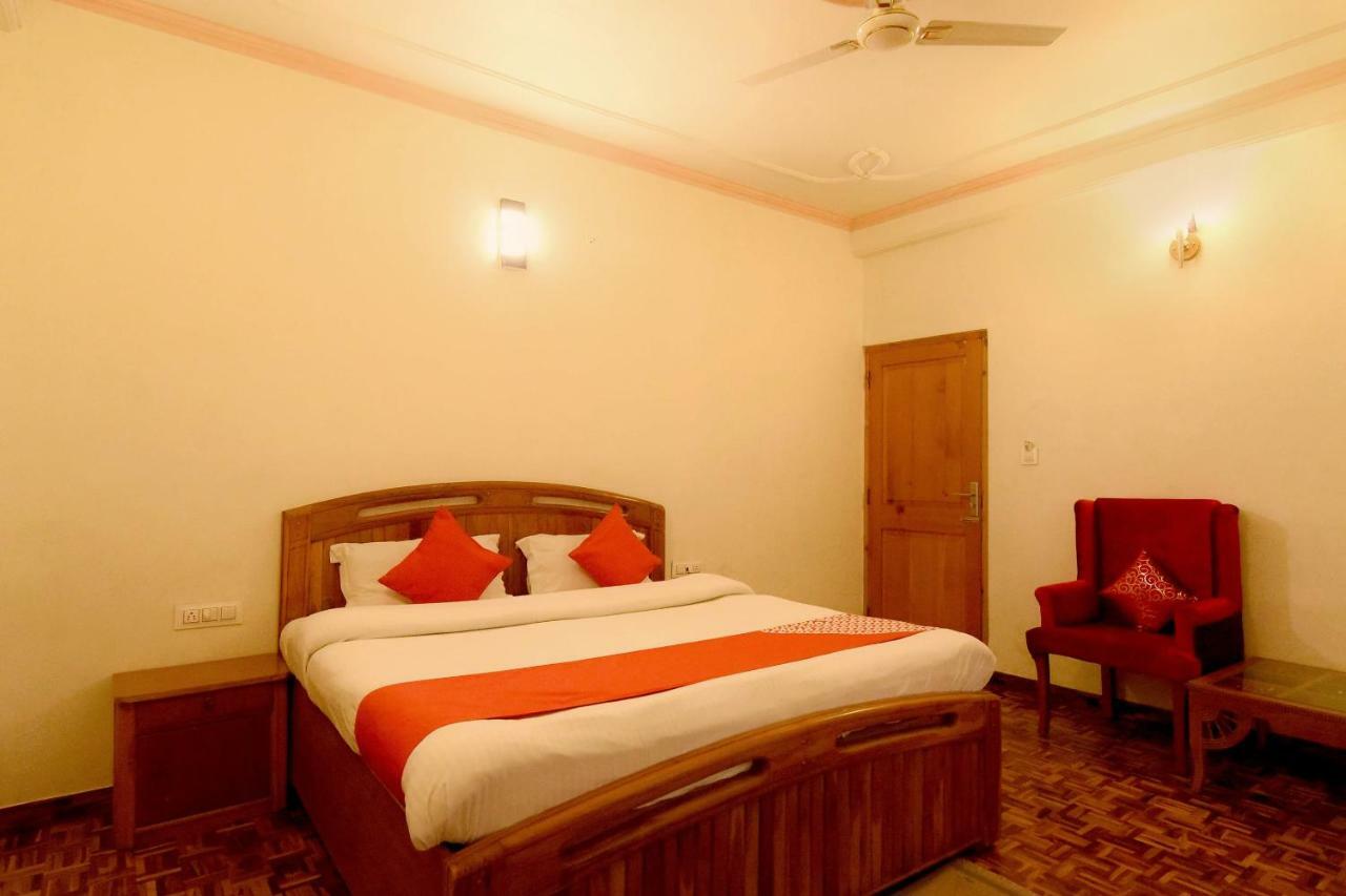 Oyo 7138 Acharya Cottage Manāli Exterior foto