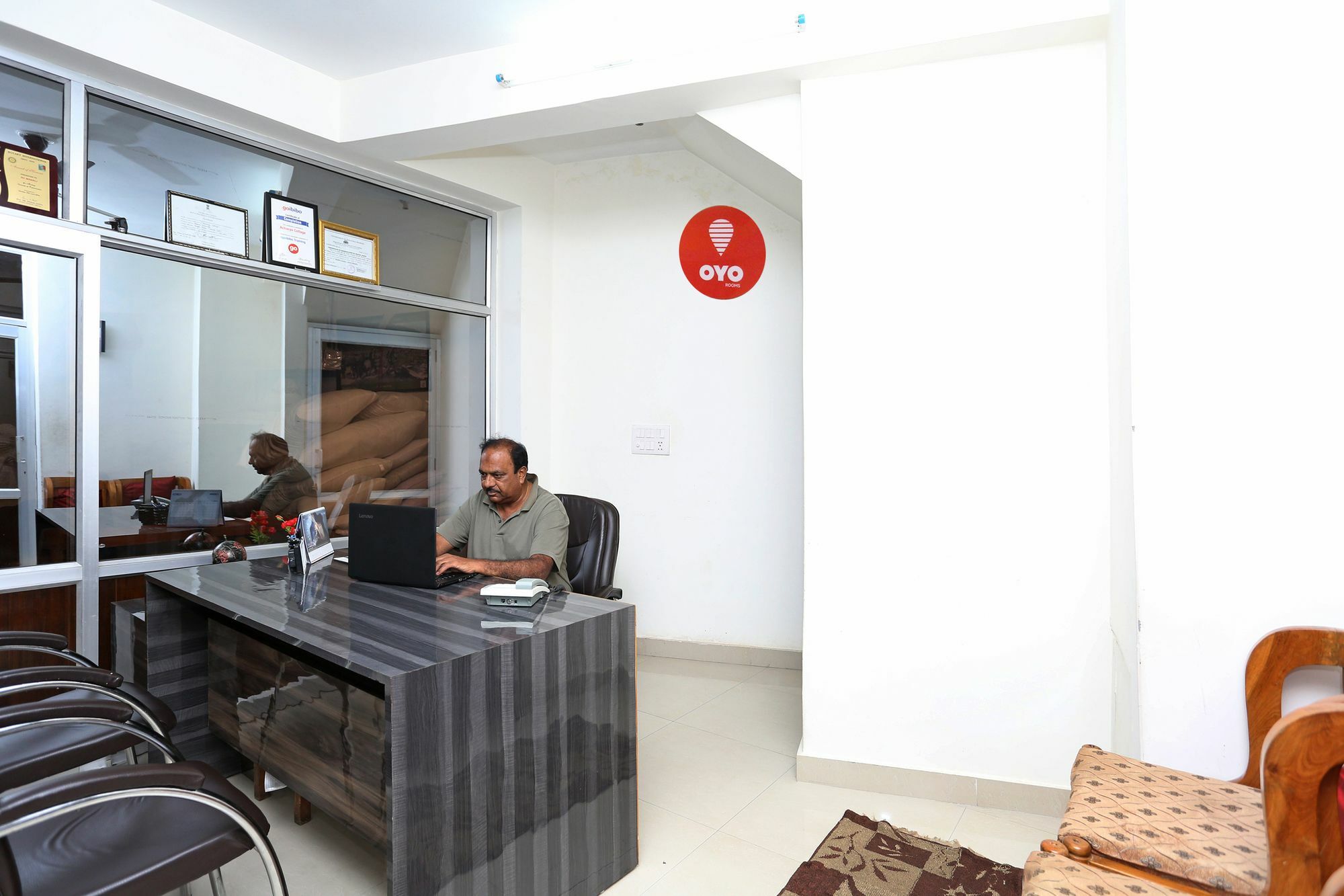 Oyo 7138 Acharya Cottage Manāli Exterior foto